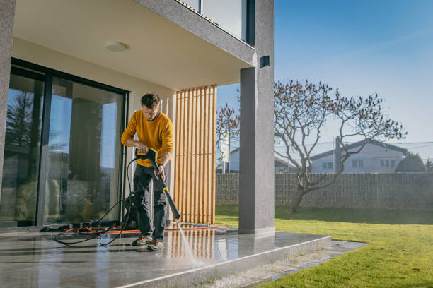 Best Animal Enclosure Cleaning  in Creston, OH